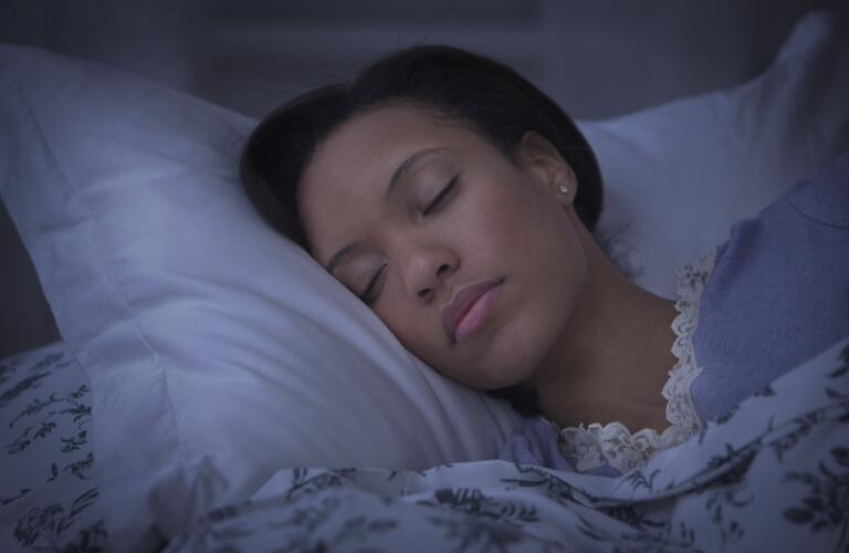 woman-getting-restful-sleep