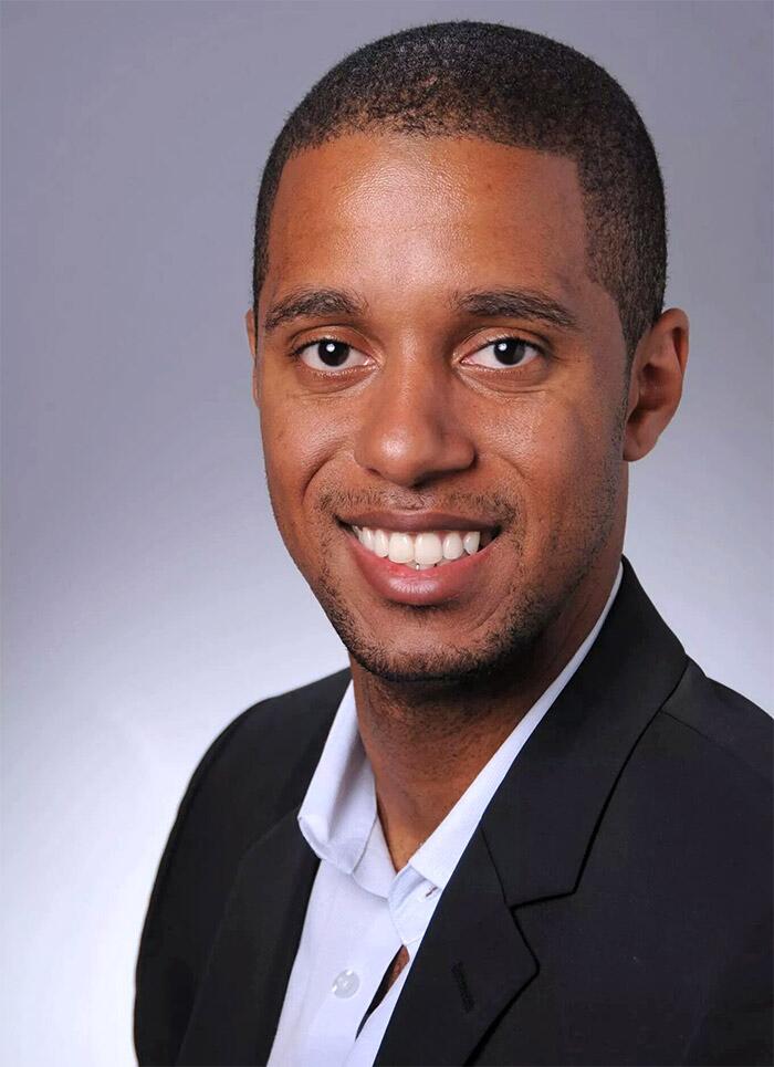 Dr. Edwin Smith, DDS is a Dentistry Practitioner in North Miami Beach ...