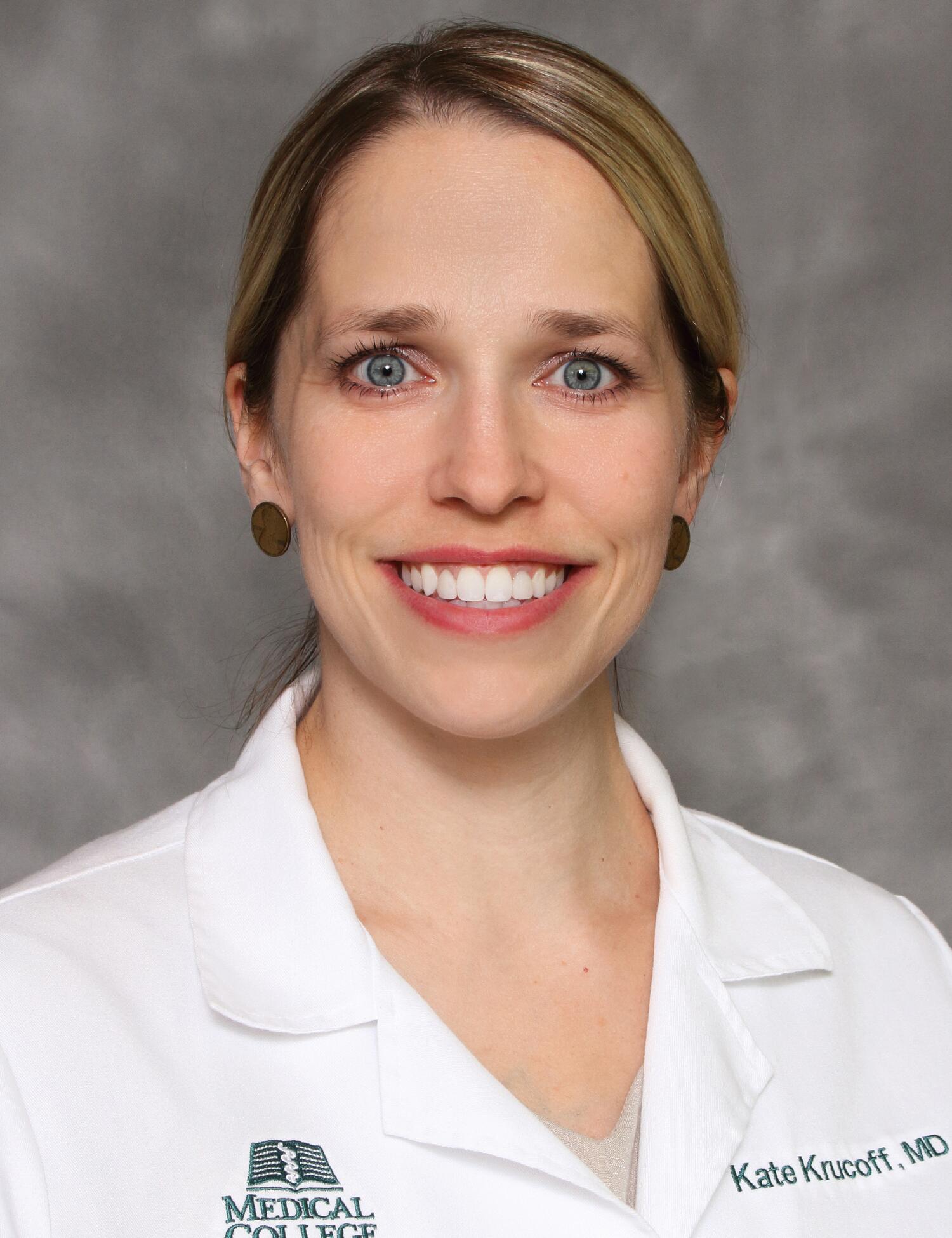 Dr. Kate Krucoff, MD Plastic Surgeon Wauwatosa, WI Medical News Today