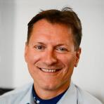 Dr. Paul Sakiewicz, MD