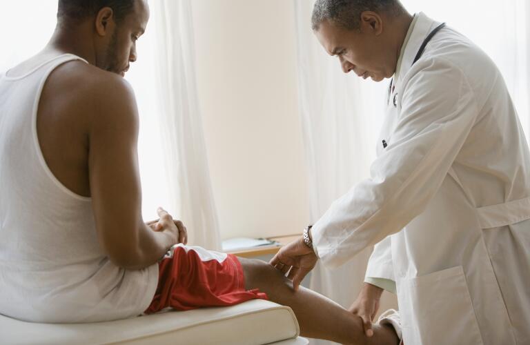 Leg Pain Treatment When to See a Doctor for Pain in Your Legs
