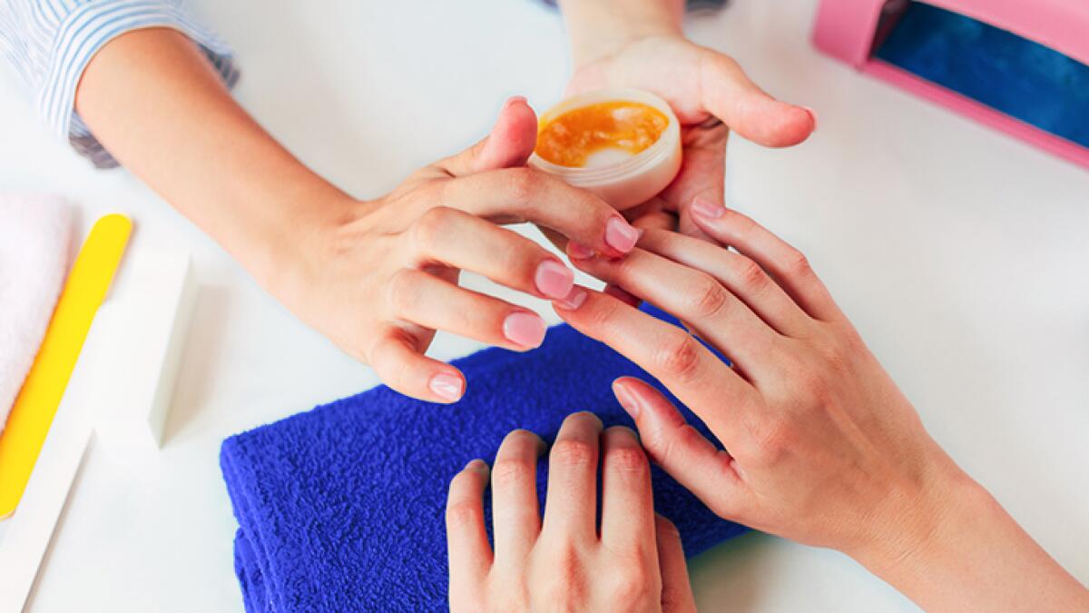 How to Strengthen Nails: Home Remedies and Treatments