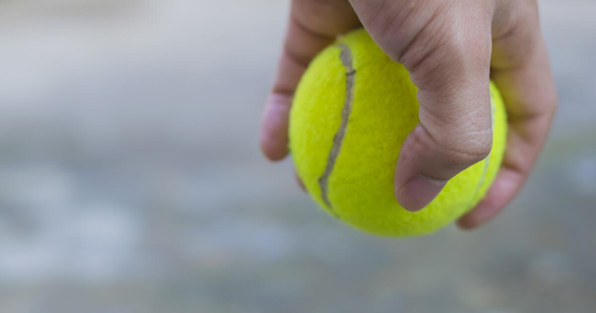 9 Exercises to Relieve Tennis Elbow
