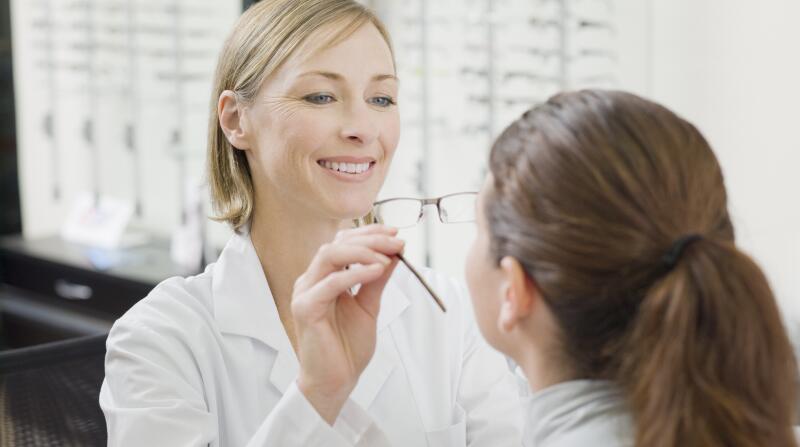 Choosing an Optometrist | Tips for Choosing an Eye Doctor