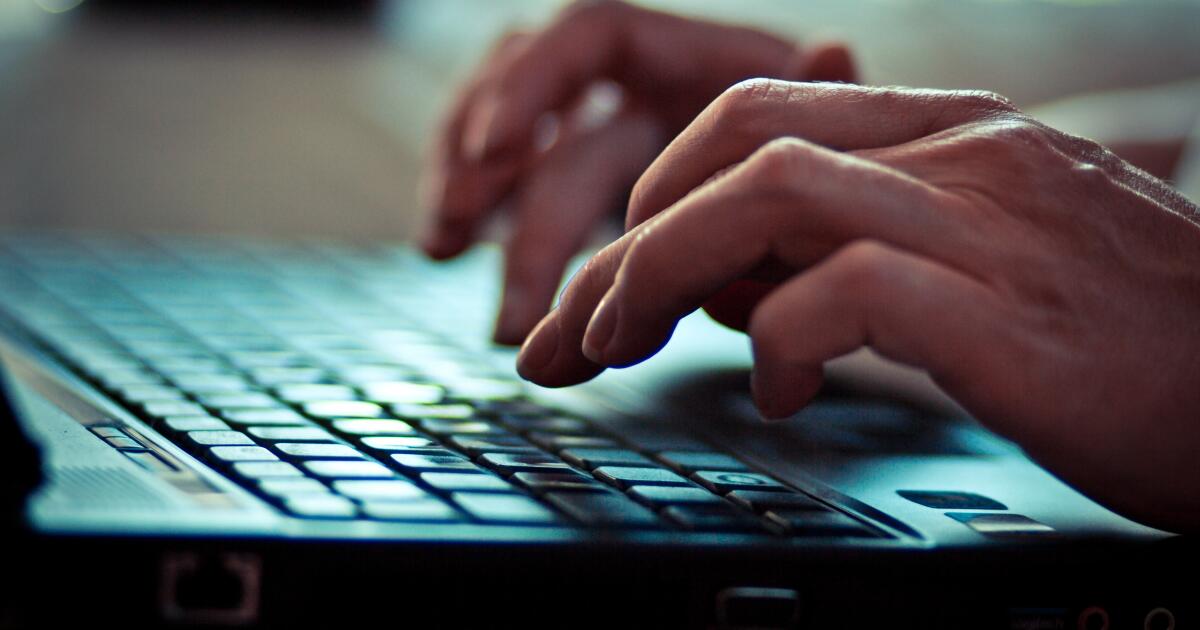 8 Self-Care Tips for Carpal Tunnel Syndrome - Healthgrades