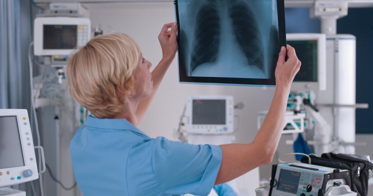 What Is a Pulmonologist? Lung Breathing Specialist Lung Doctor