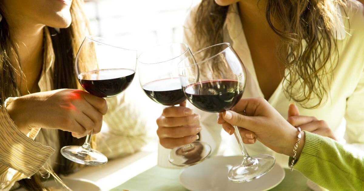 7 Health Benefits of Red Wine Red Wine Health Benefits