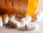 Prescription-pain-pills--container