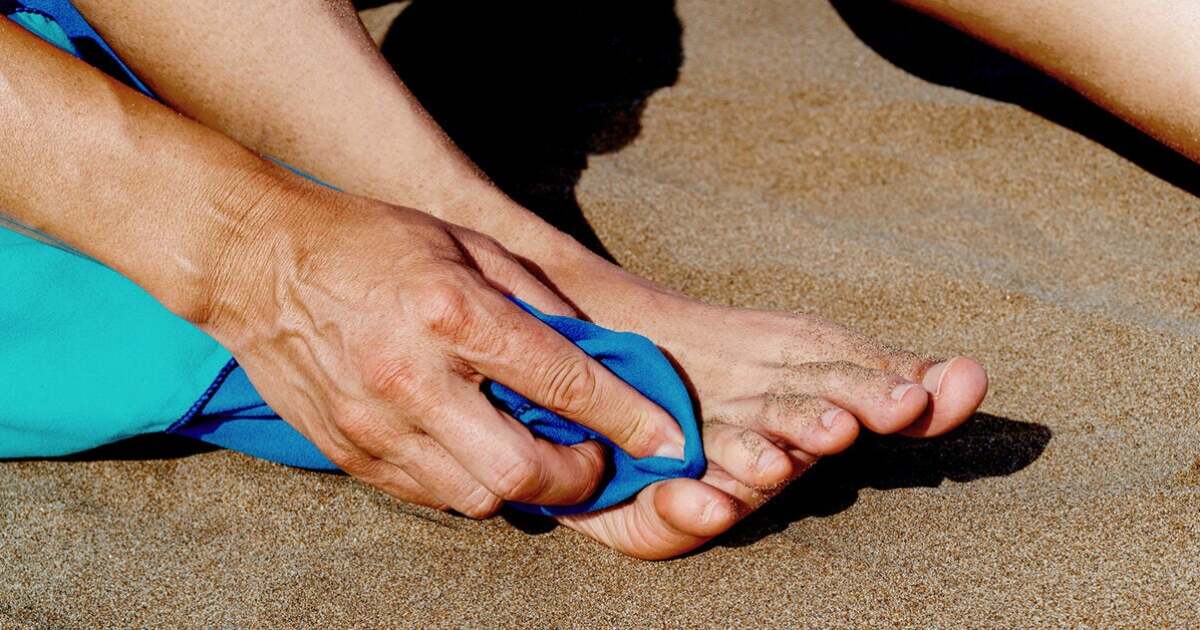 Broken Pinky Toe: Symptoms, Causes, and Treatments