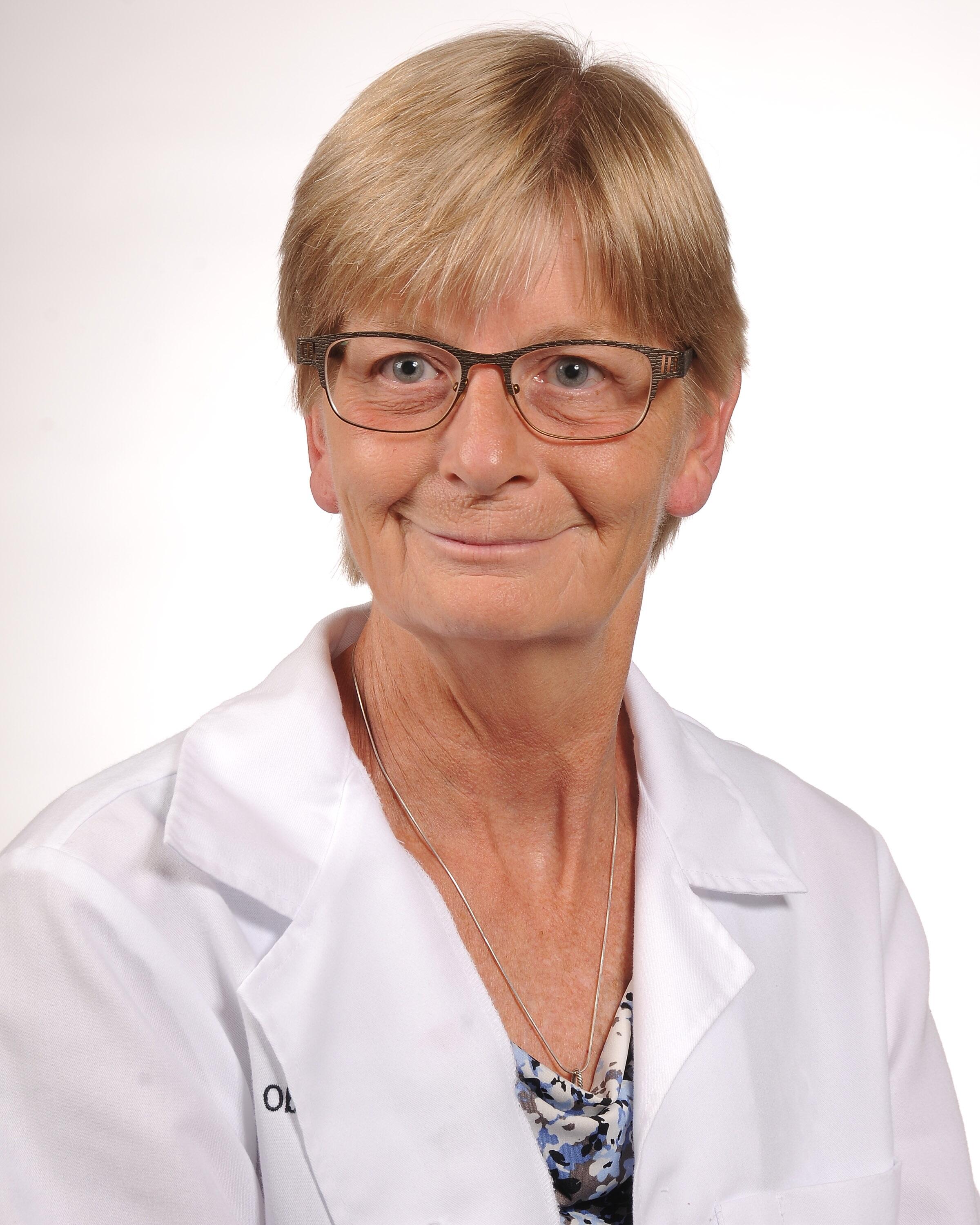 Dr. Barbara Bohon, MD Obstetricians & Gynecologist Kansas City, MO