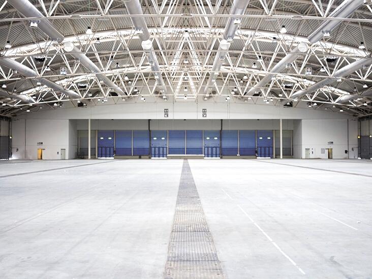 There is an empty warehouse.