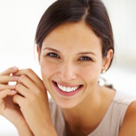 If you're looking for a brighter smile, it helps to know your options when it comes to teeth whitening.