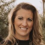 Sarah Kracht, NP