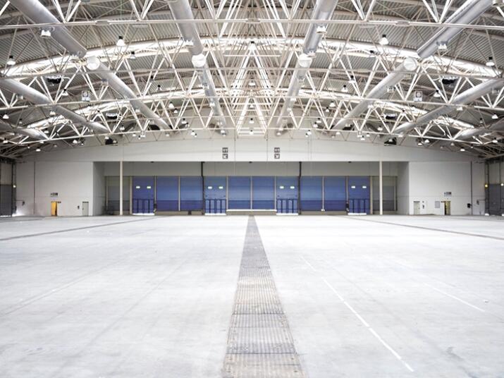 There is an empty warehouse.