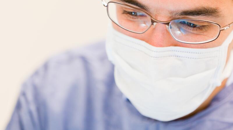 8 Tips for Choosing a Neurosurgeon