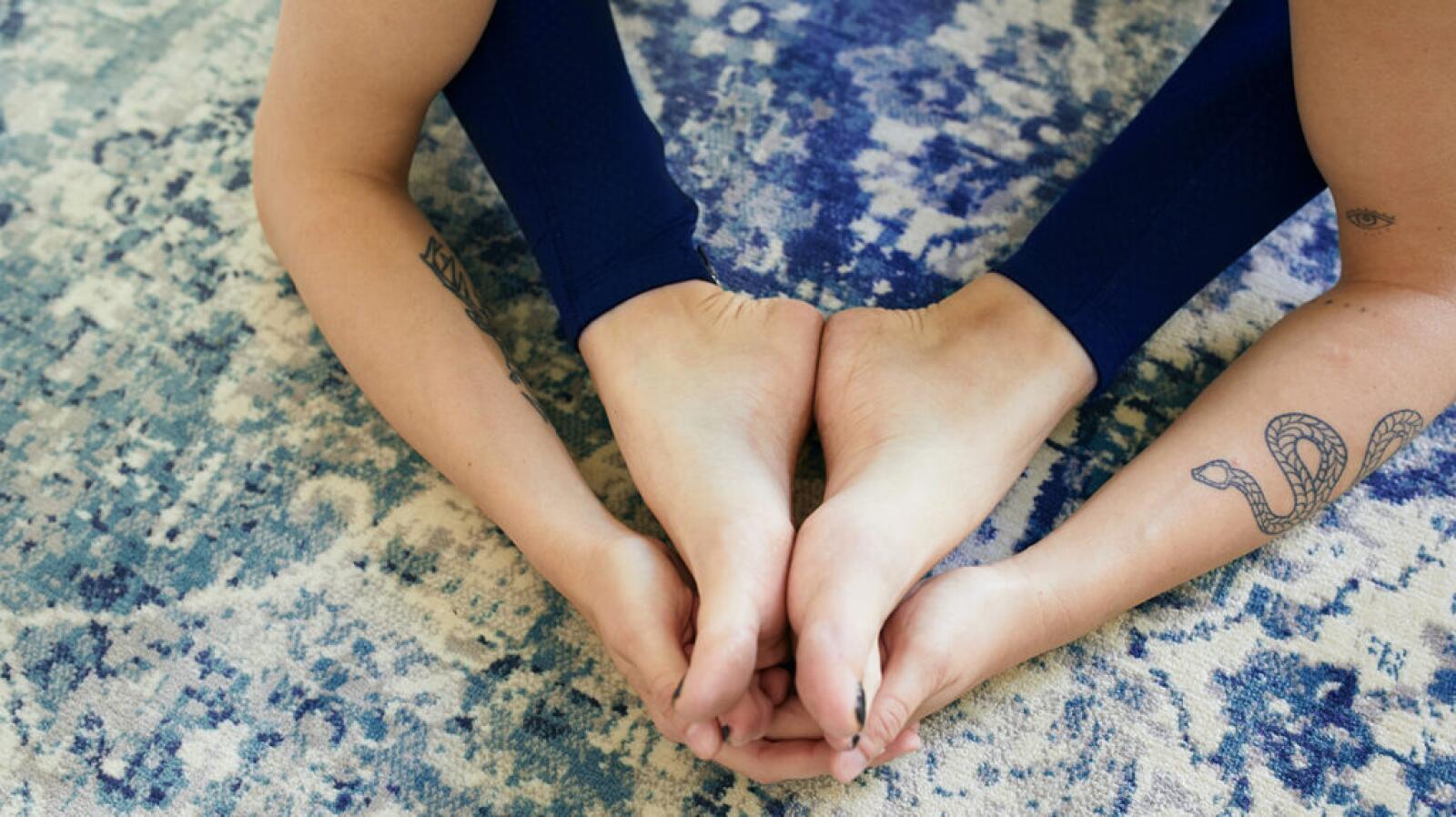 Bullae: Pictures, Causes, Symptoms, Treatments, and More