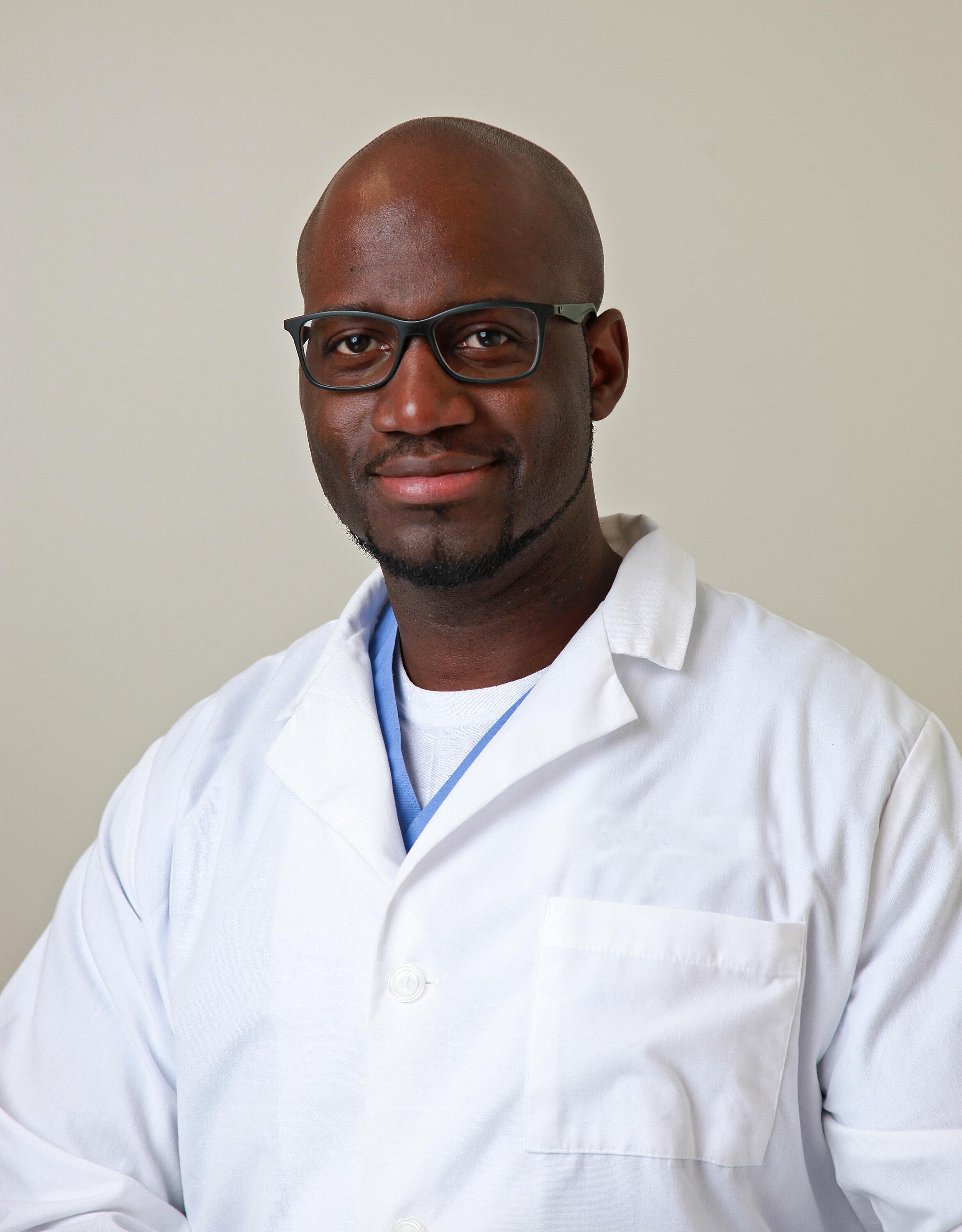 Dr. Moses Olorunnisola, MD Internal Medicine in Forked River, NJ