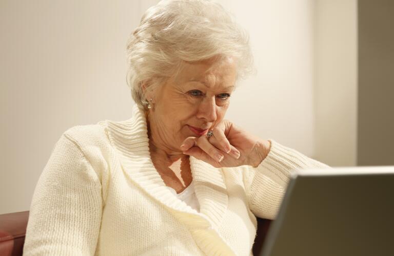 Women on laptop