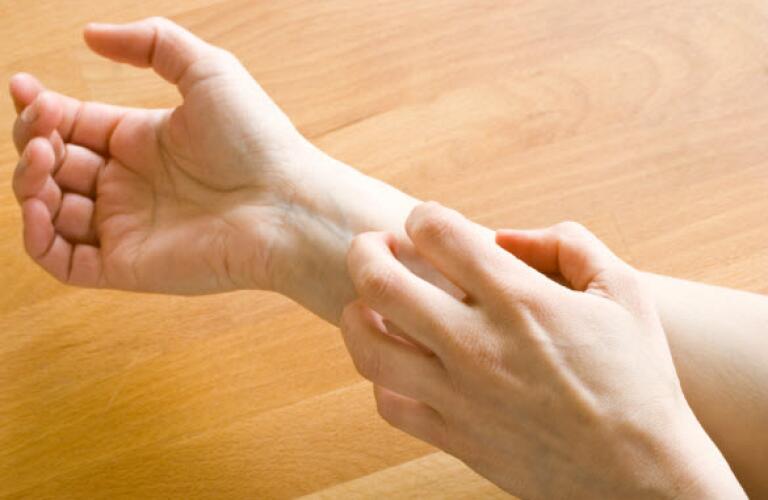 Itchy skin
