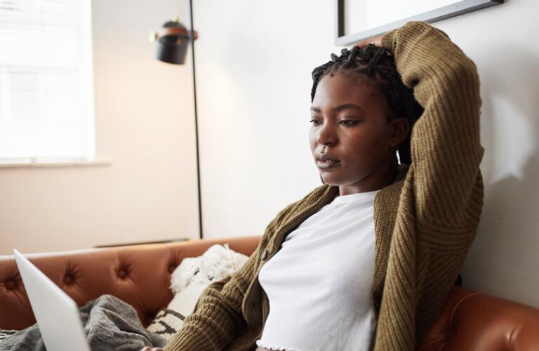 female-laptop-couch-concern-732x549-thumbnail.jpg