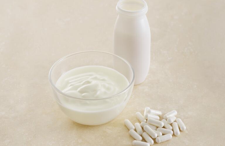 probiotic pills and yogurt
