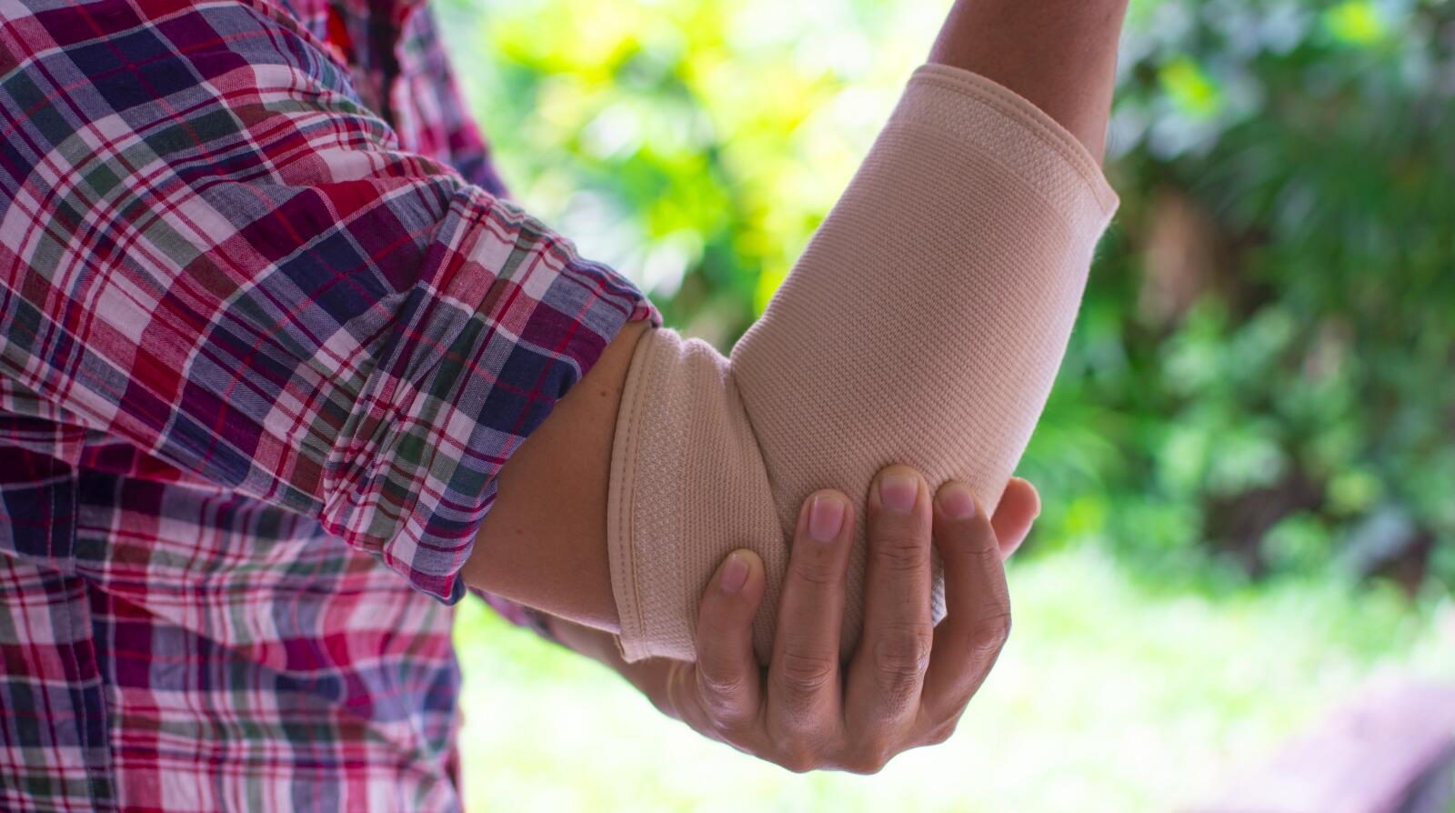 7 Home Remedies for Tennis Elbow Braces, Straps & KT Tape