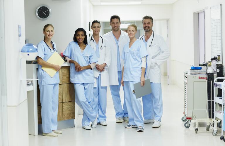 group-of-healthcare-workings-standing-in-hospital