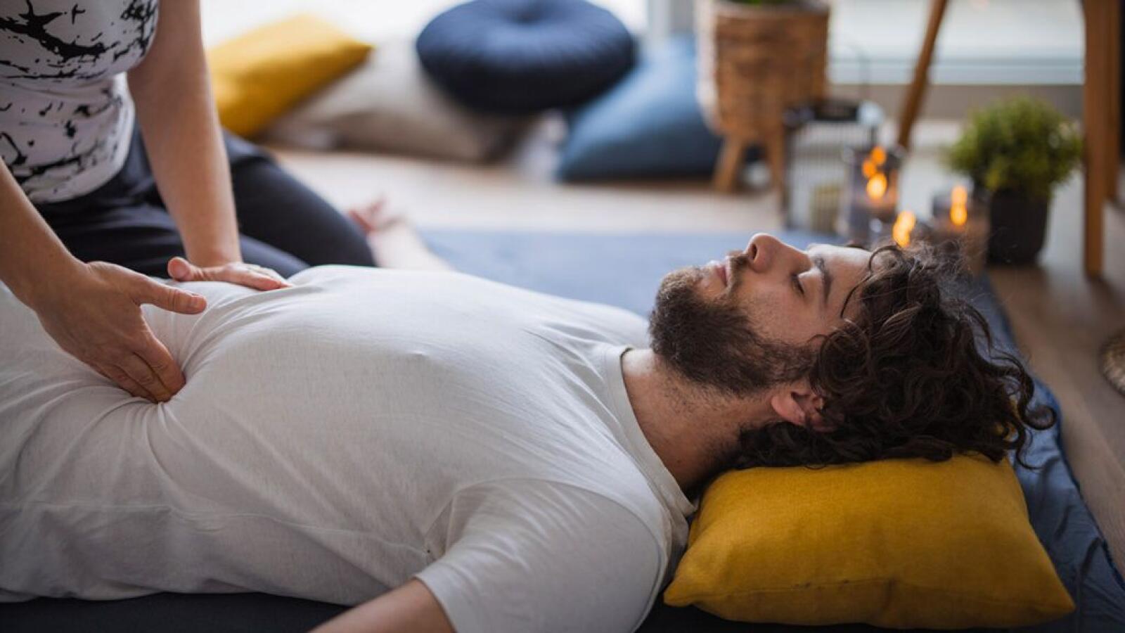 Possible Causes of Pain in or Under the Rib Cage