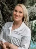 Image of Rachel Henshaw