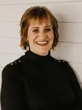 Image of Anna Perry
