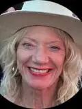 Image of Kelly Vanluven