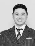 Image of Dr. Lee